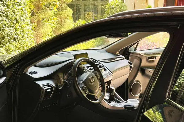 لکسوس NX هیبرید 300H - 2016