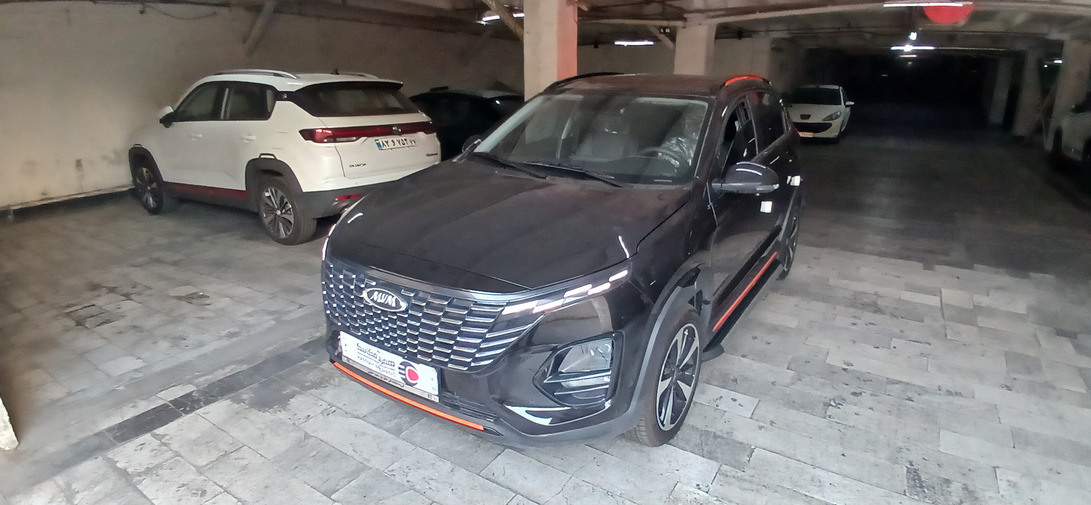 خودرو ام وی ام، X33 کراس آگهی ann_20370772