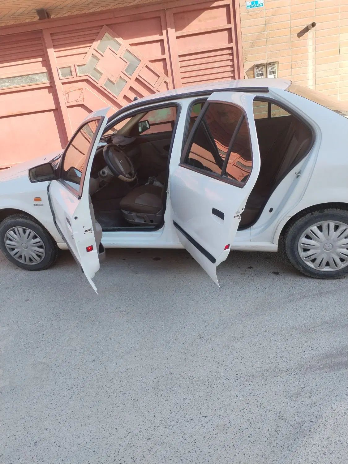 سمند LX XU7 - 1396