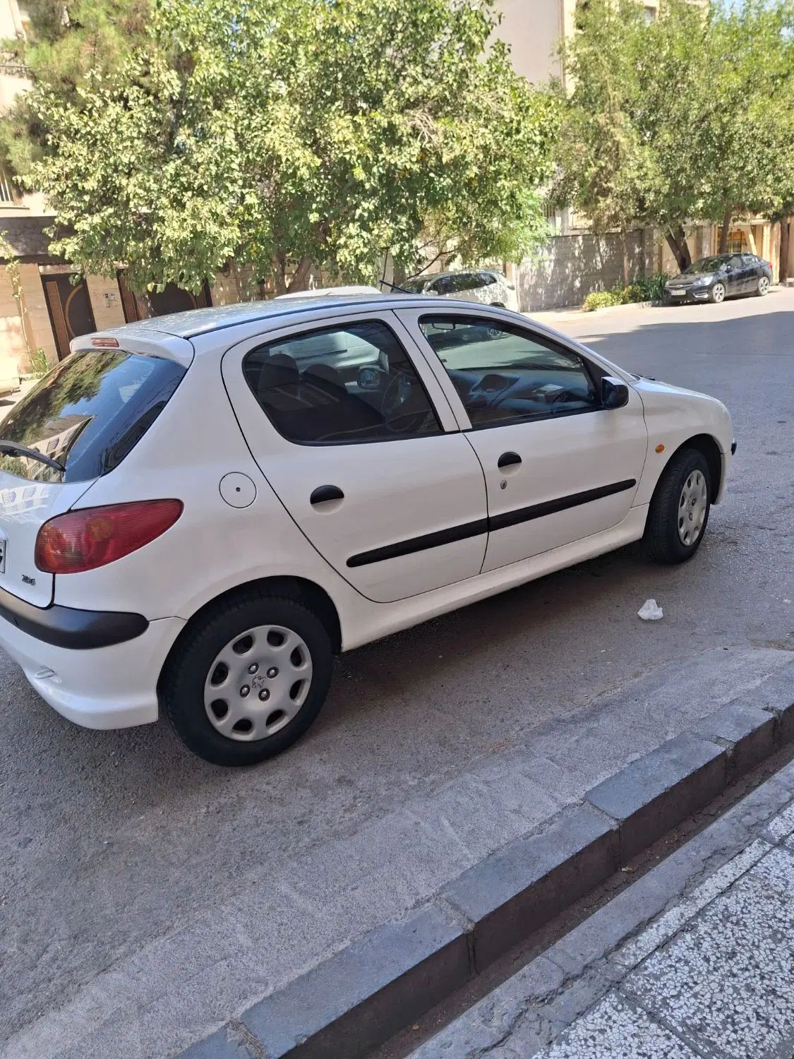 پژو 206 تیپ 5 - 1396