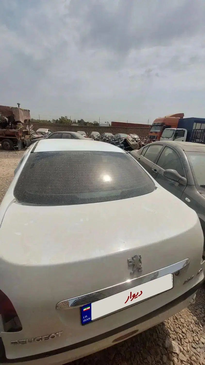 پژو ۲۰۶ صندوق دار v8 - 1394