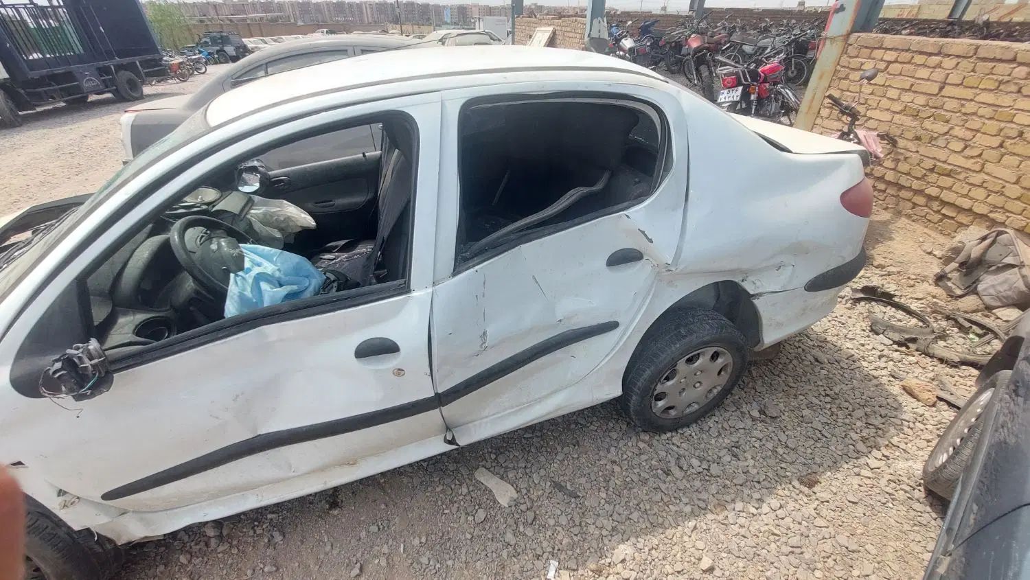 پژو ۲۰۶ صندوق دار v8 - 1394