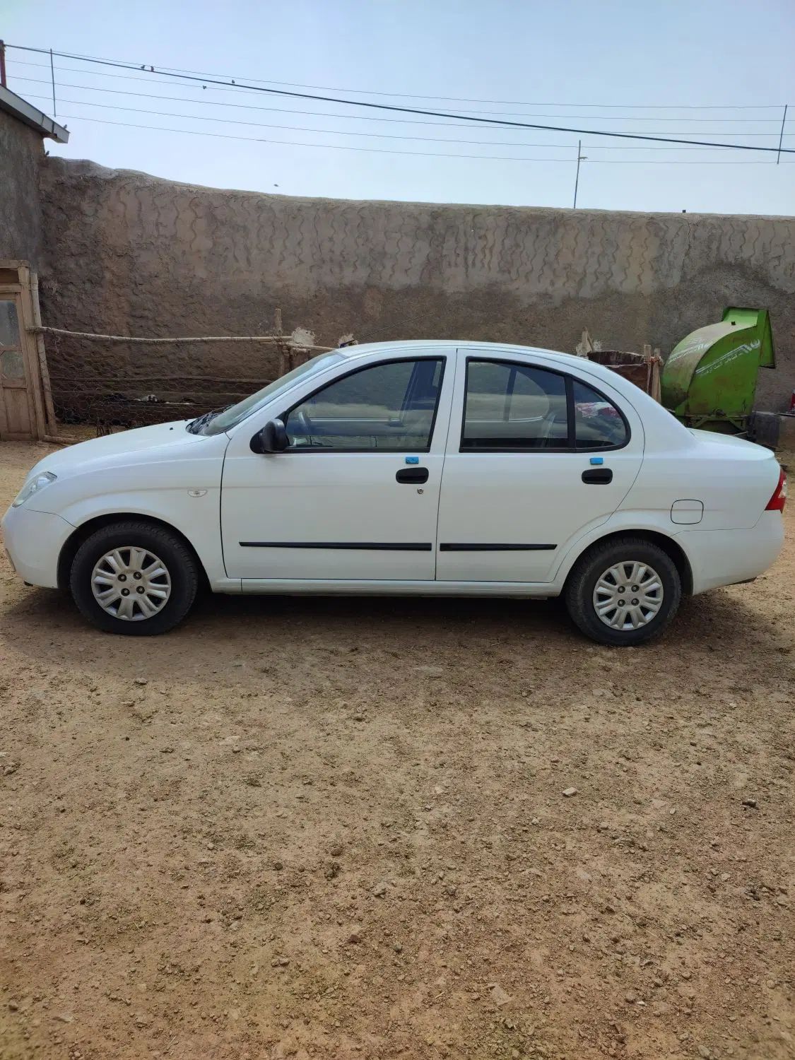 تیبا صندوق دار SL - 1392