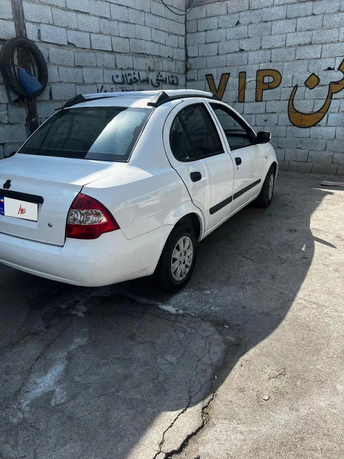 تیبا صندوق دار SX - 1392