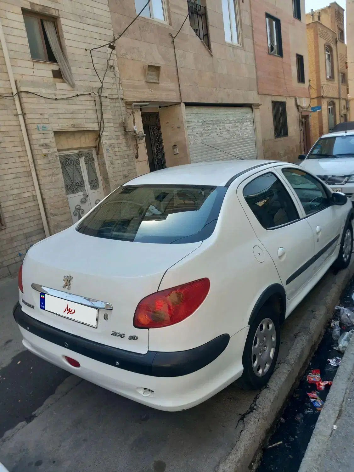 پژو ۲۰۶ صندوق دار v2 - 1390