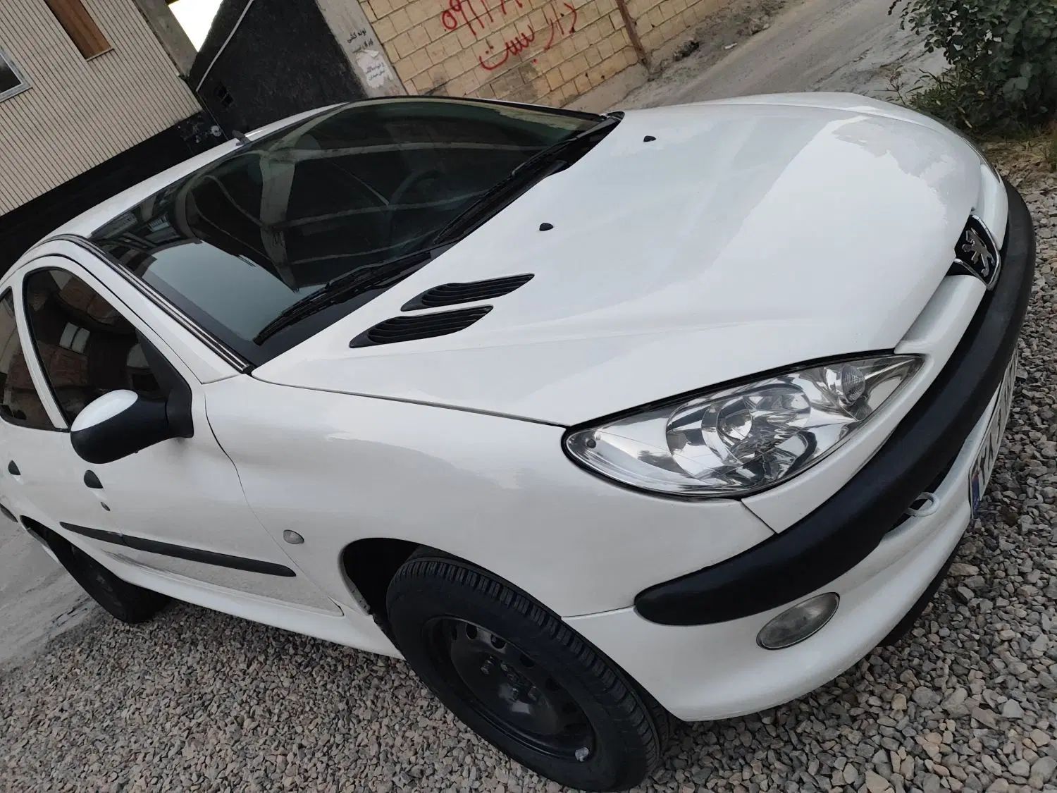 پژو ۲۰۶ صندوق دار v8 - 1390