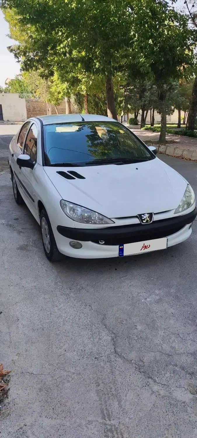 پژو ۲۰۶ صندوق دار v8 - 1395