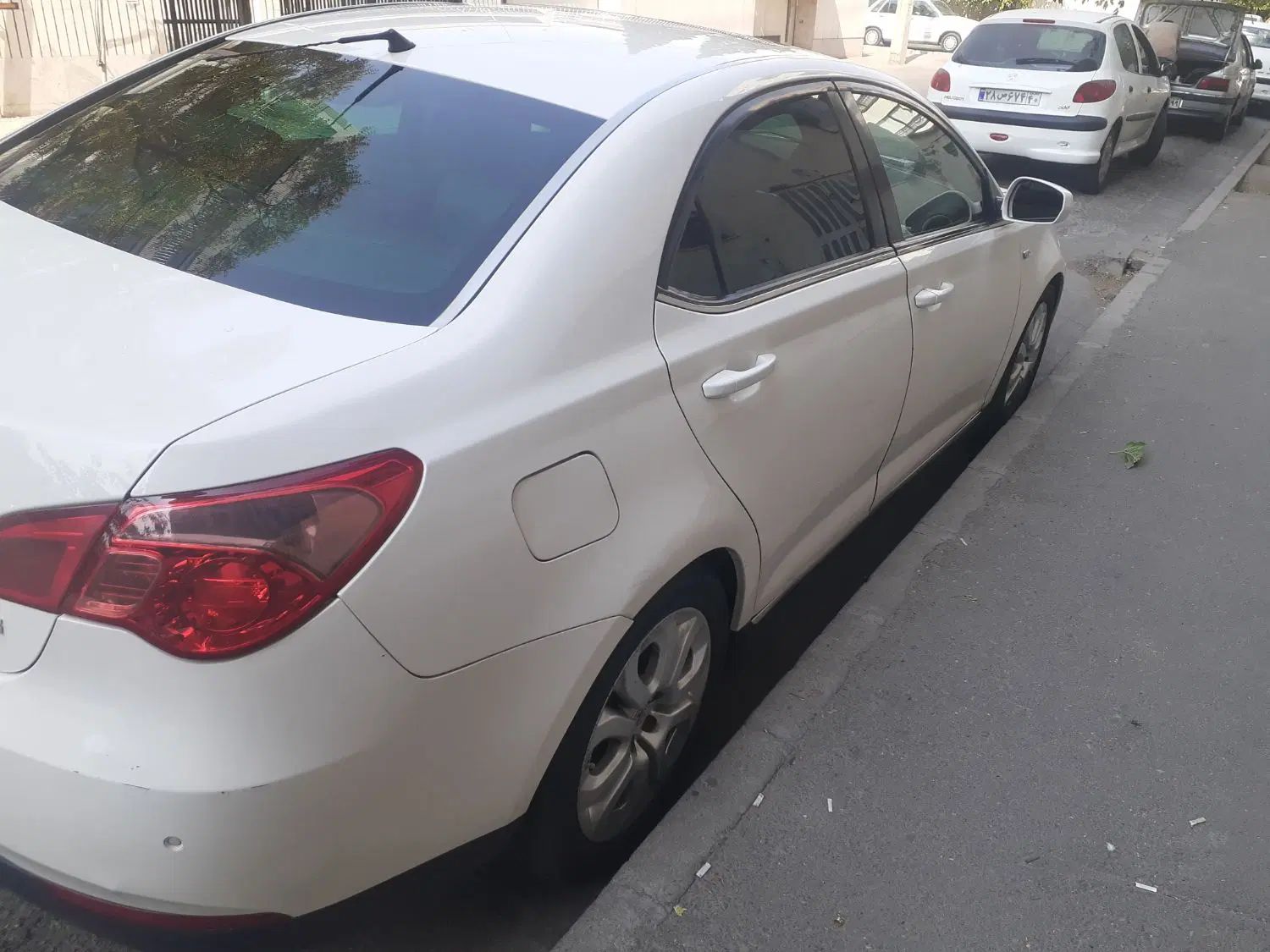 ام جی 550 اتوماتیک - 2010
