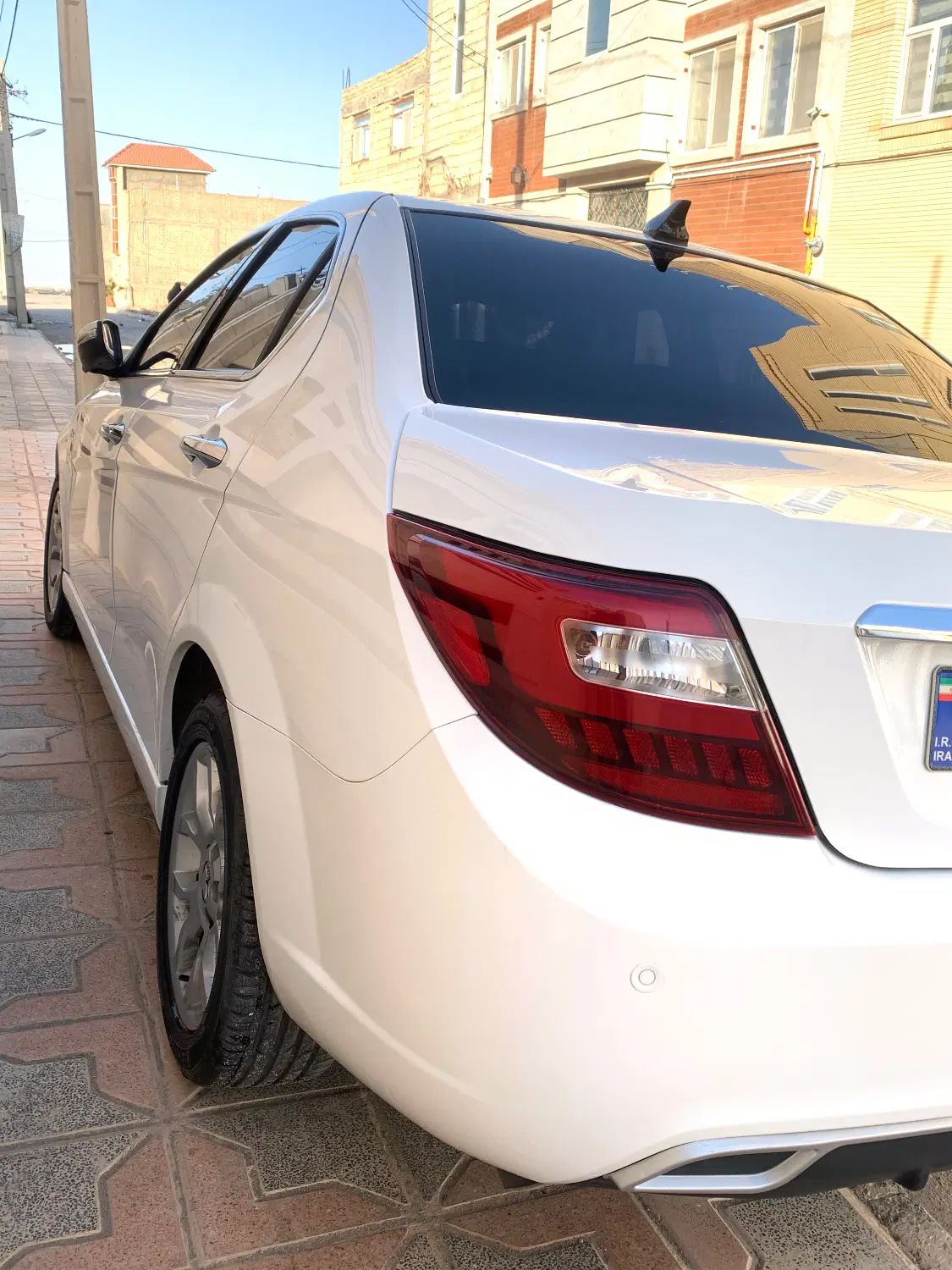 دنا پلاس توربو 6 دنده - 1401