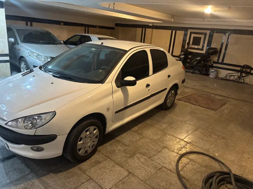 پژو ۲۰۶ صندوق دار v8 - 1393