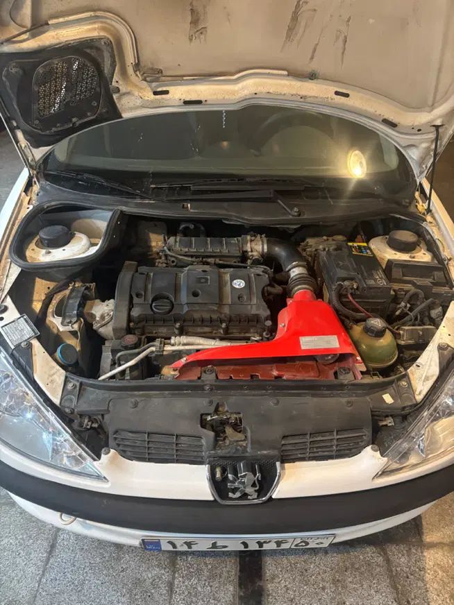 پژو ۲۰۶ صندوق دار v8 - 1393