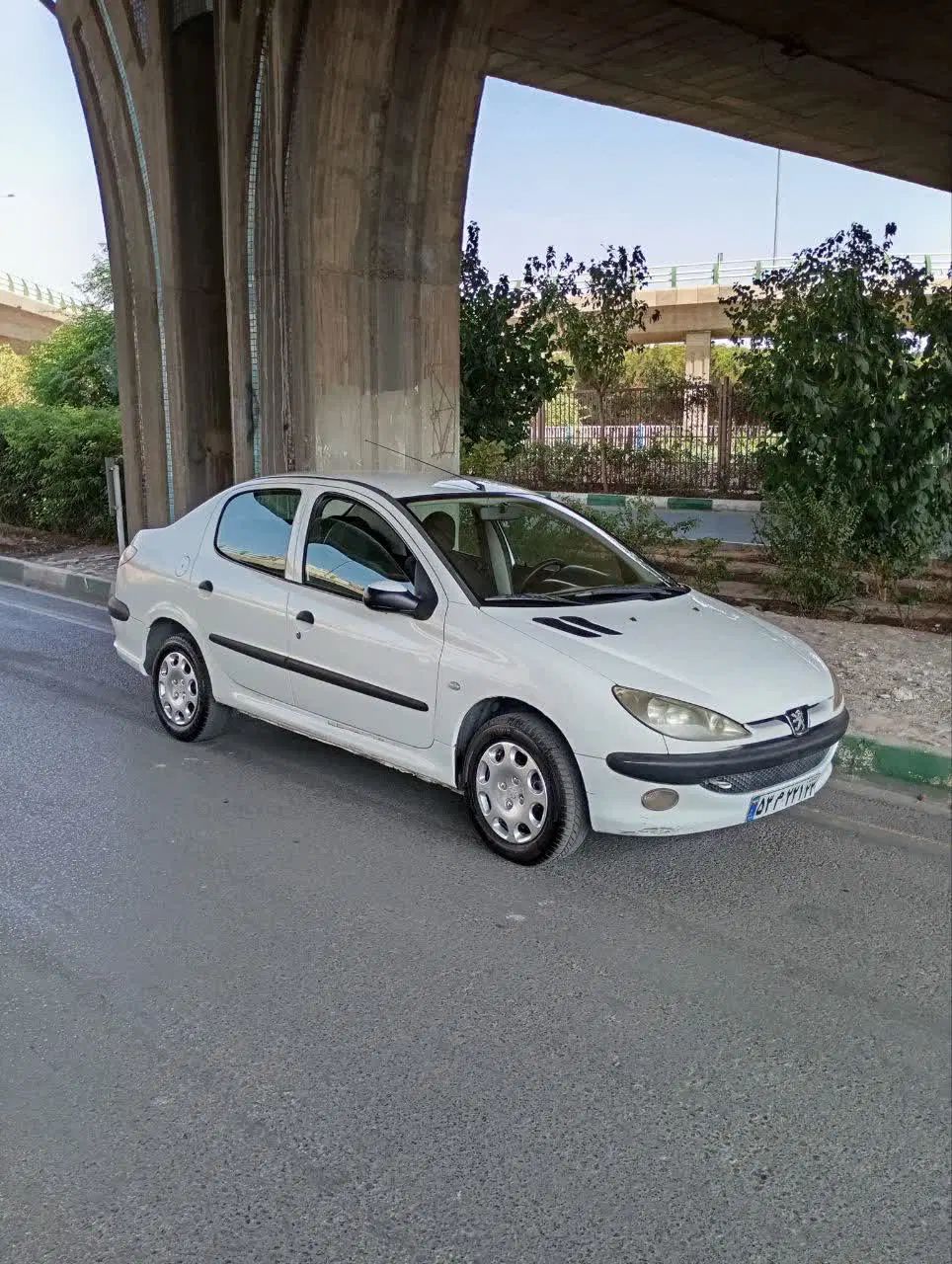 پژو ۲۰۶ صندوق دار v8 - 1393