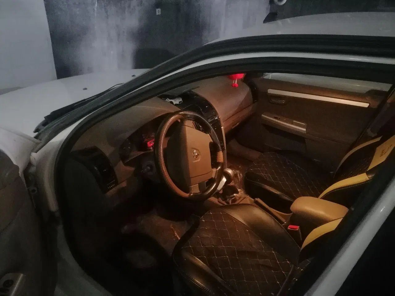 سمند LX XU7 - 1401