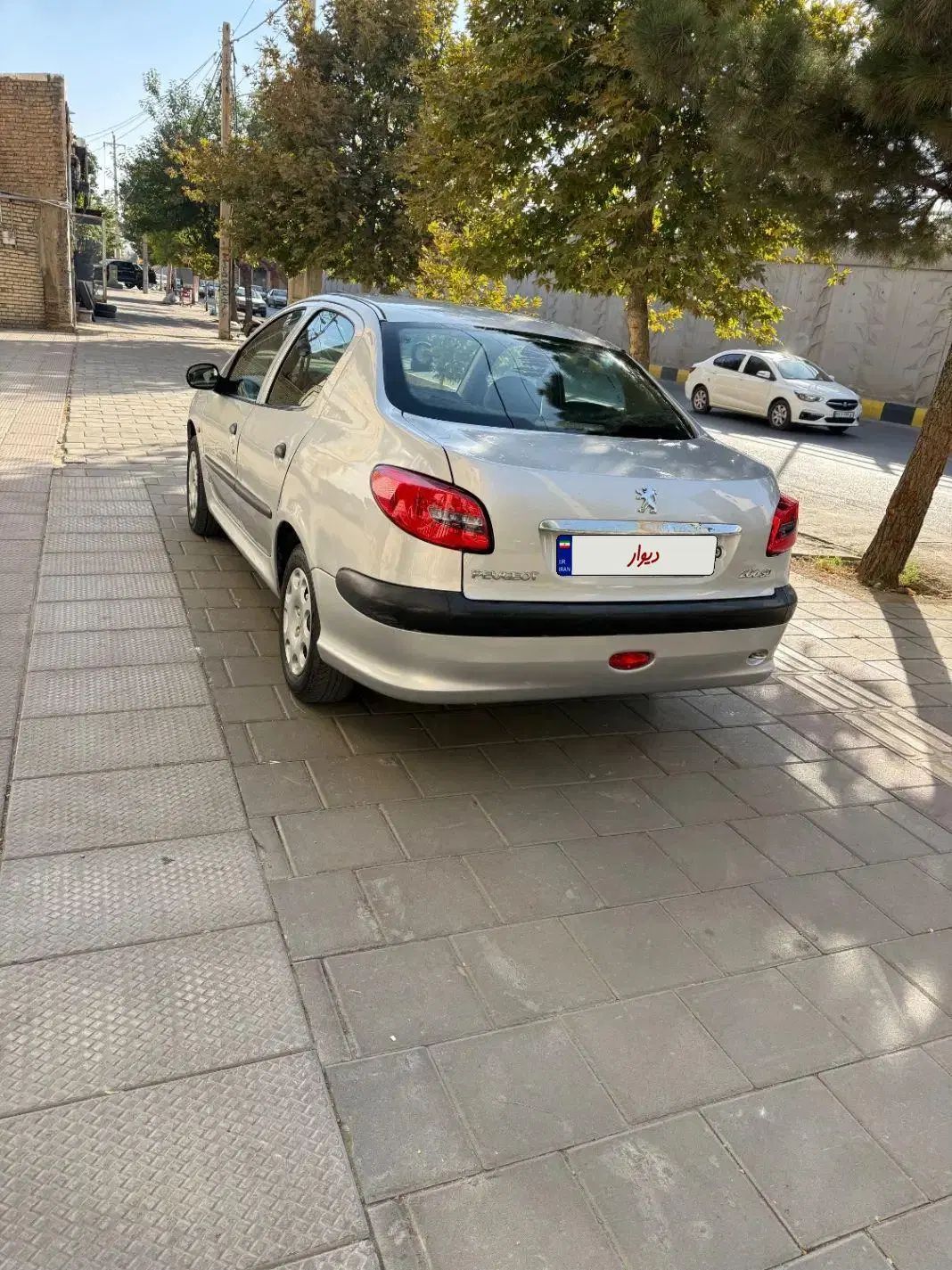 پژو ۲۰۶ صندوق دار v1 - 1386