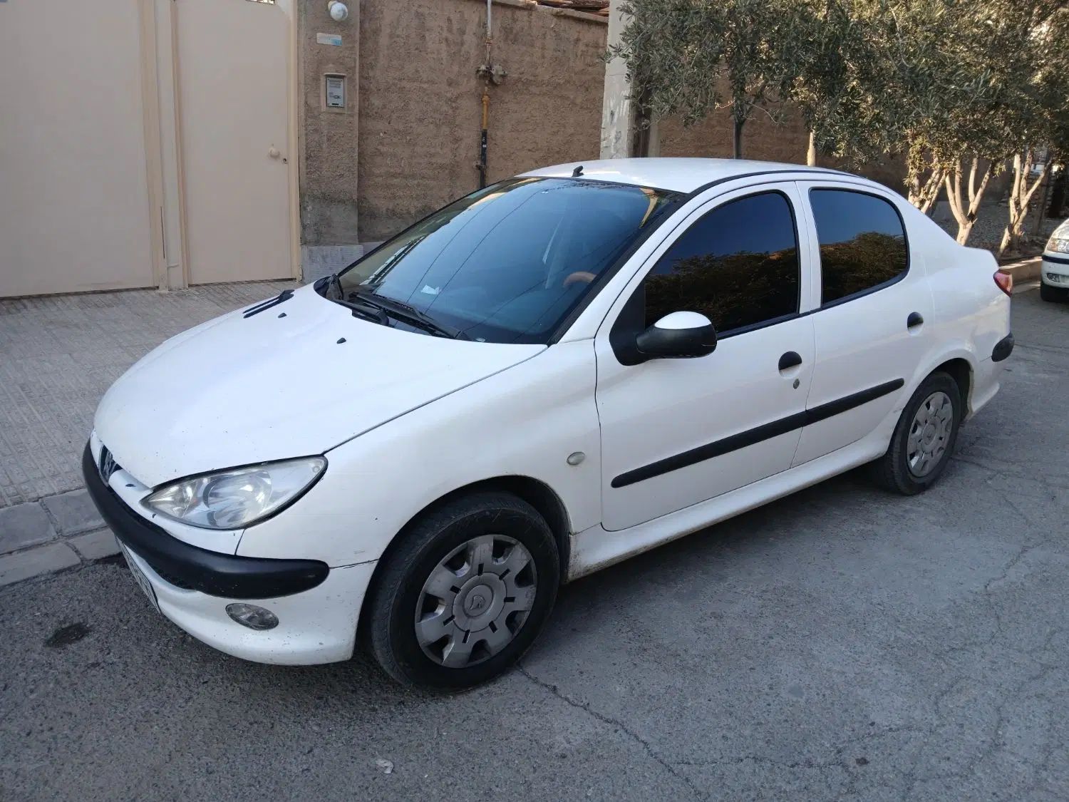 پژو ۲۰۶ صندوق دار v8 - 1394