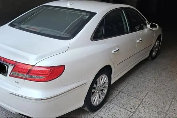 هیوندای آزرا (گرنجور) 3300cc - 2011