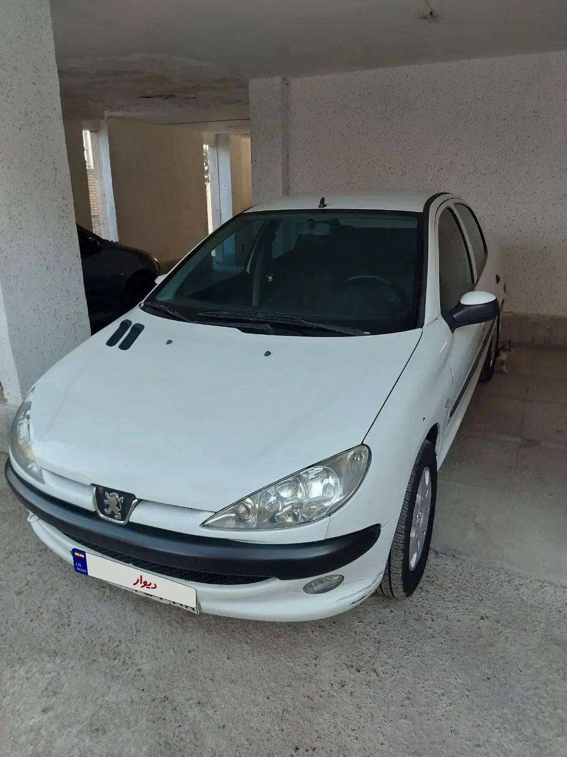پژو ۲۰۶ صندوق دار v8 - 1393