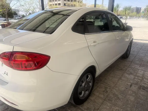 جک J4 اتوماتیک ساده - 1401