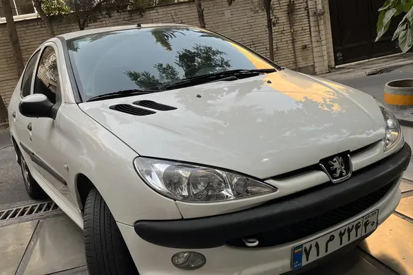 پژو ۲۰۶ صندوق دار v8 - 1396