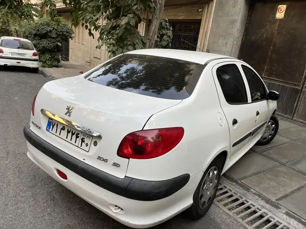 پژو ۲۰۶ صندوق دار v8 - 1396