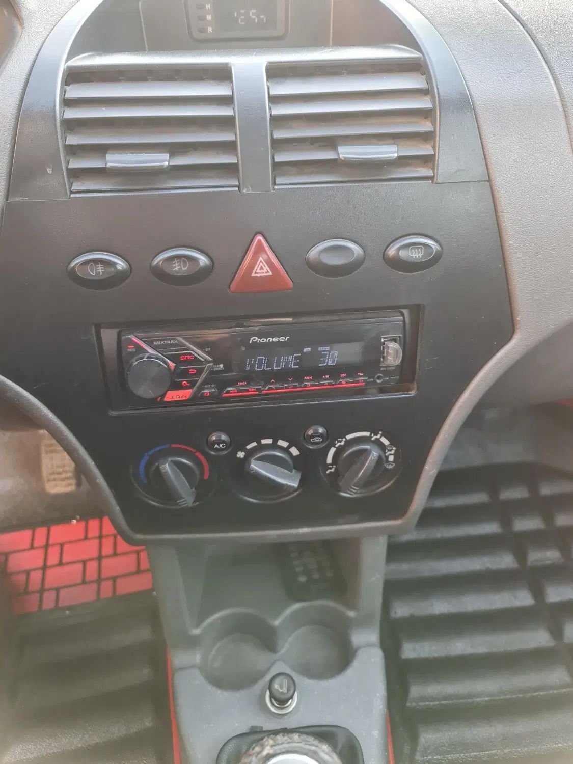 تیبا صندوق دار SX - 1393