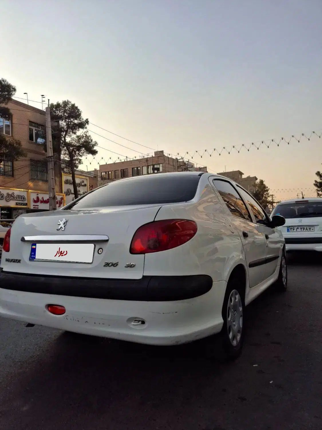 پژو ۲۰۶ صندوق دار v8 - 1396
