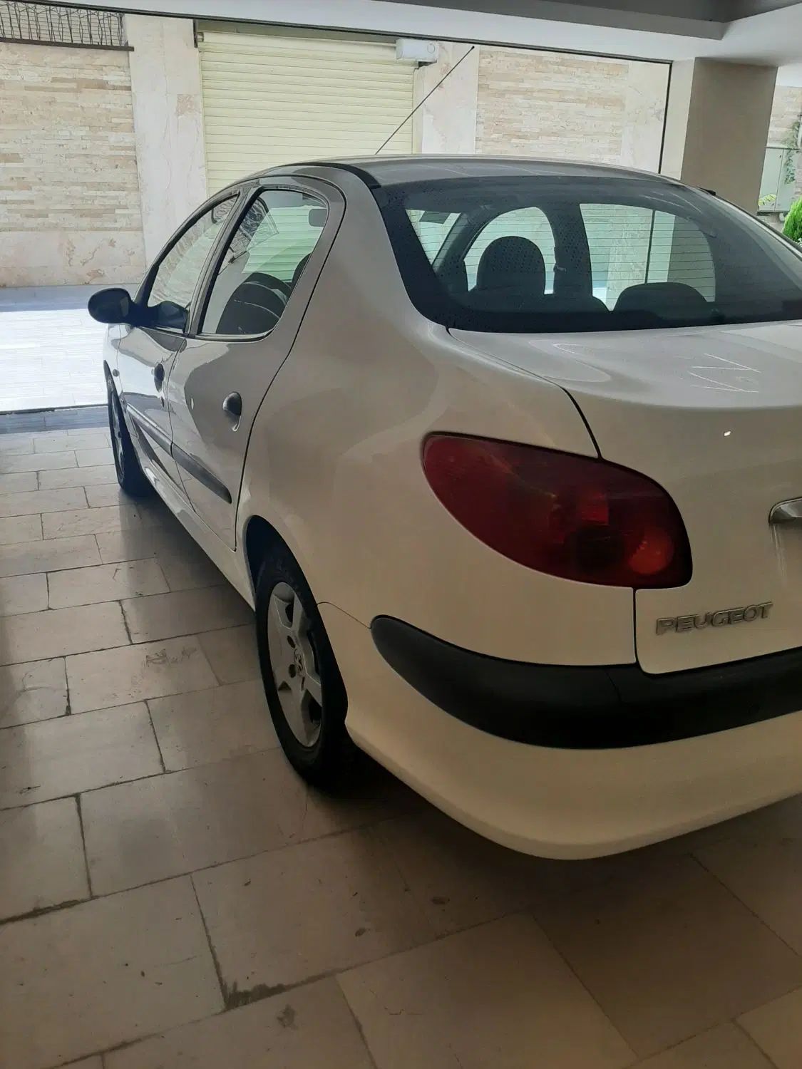 پژو ۲۰۶ صندوق دار v8 - 1397