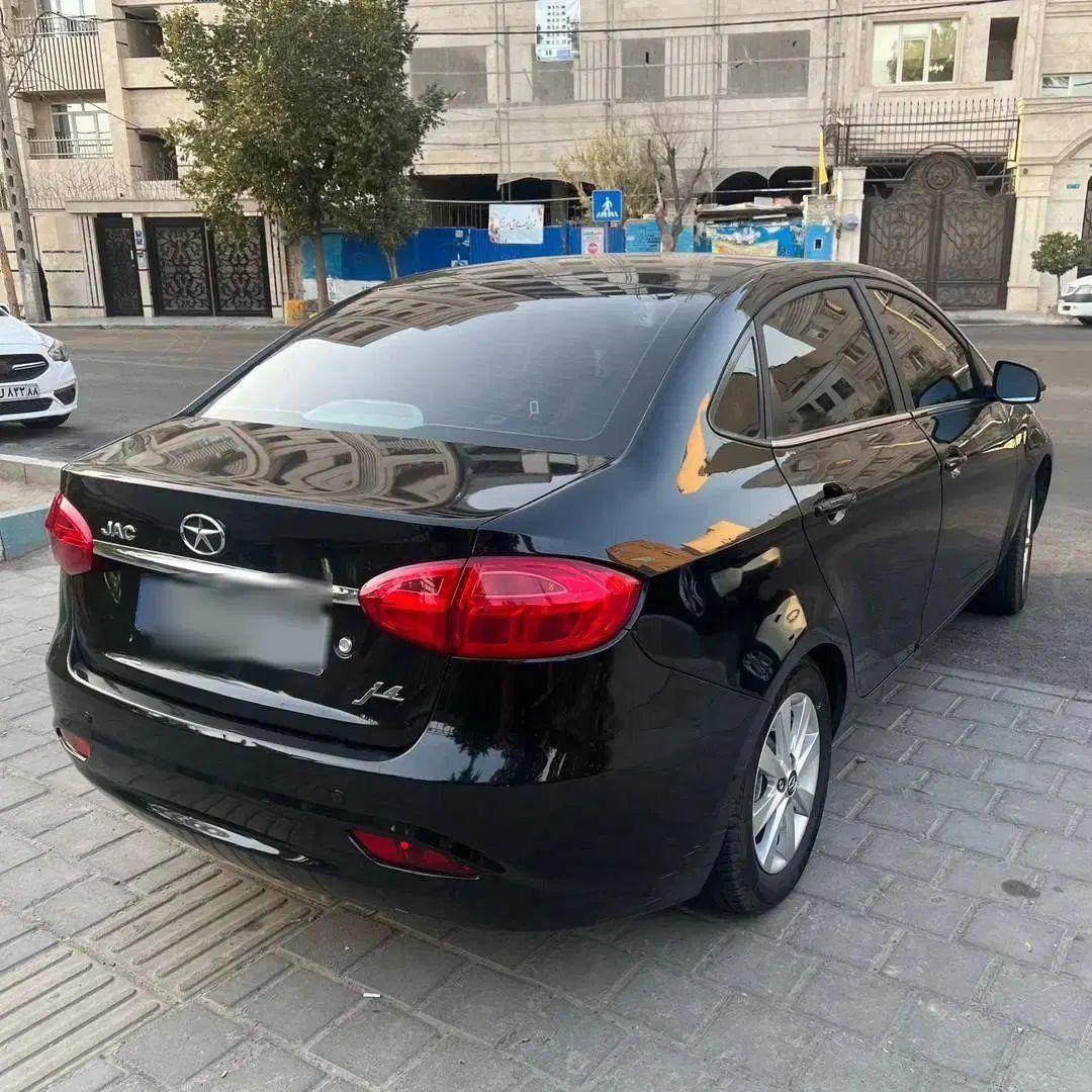 جک J4 اتوماتیک آپشنال - 1402