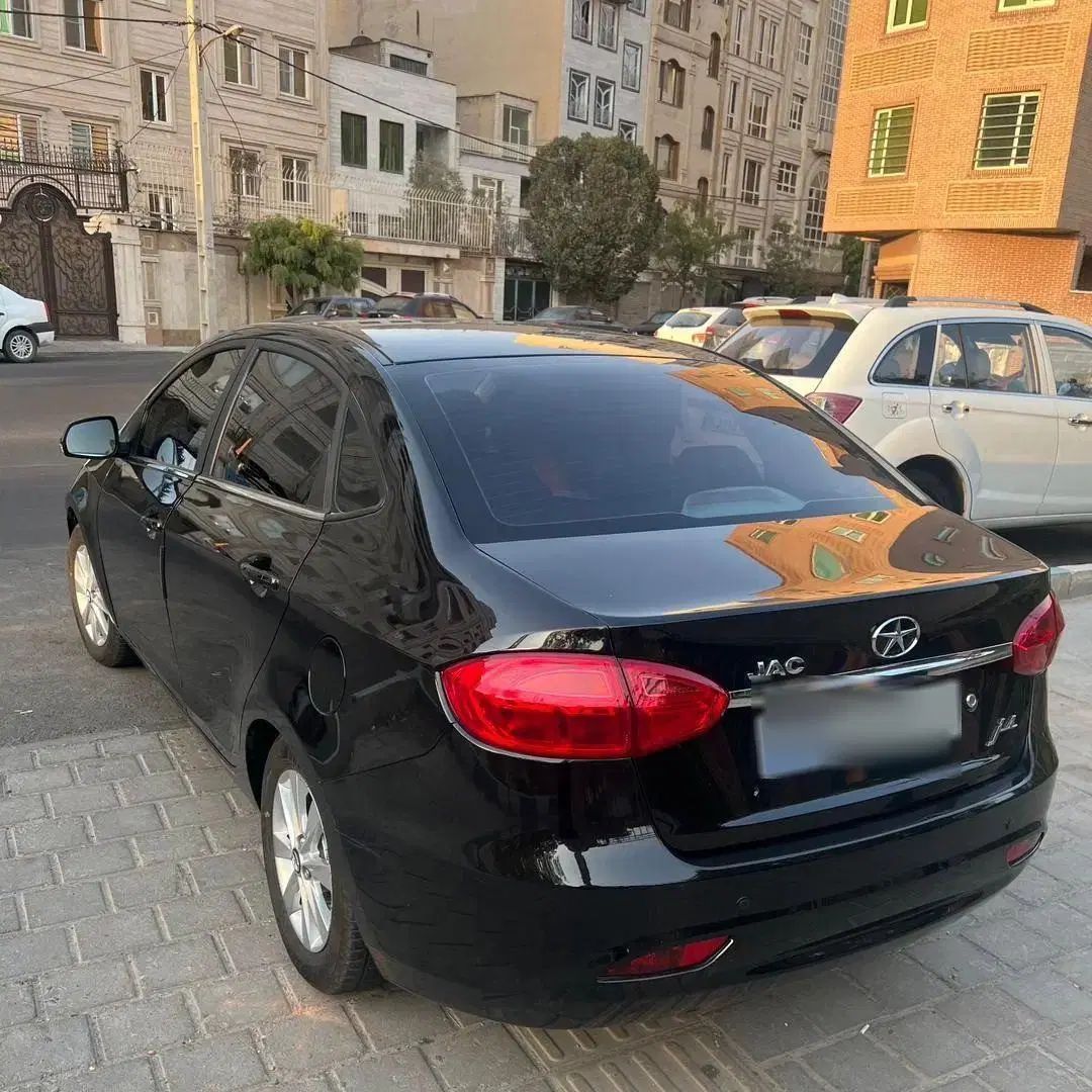 جک J4 اتوماتیک آپشنال - 1402