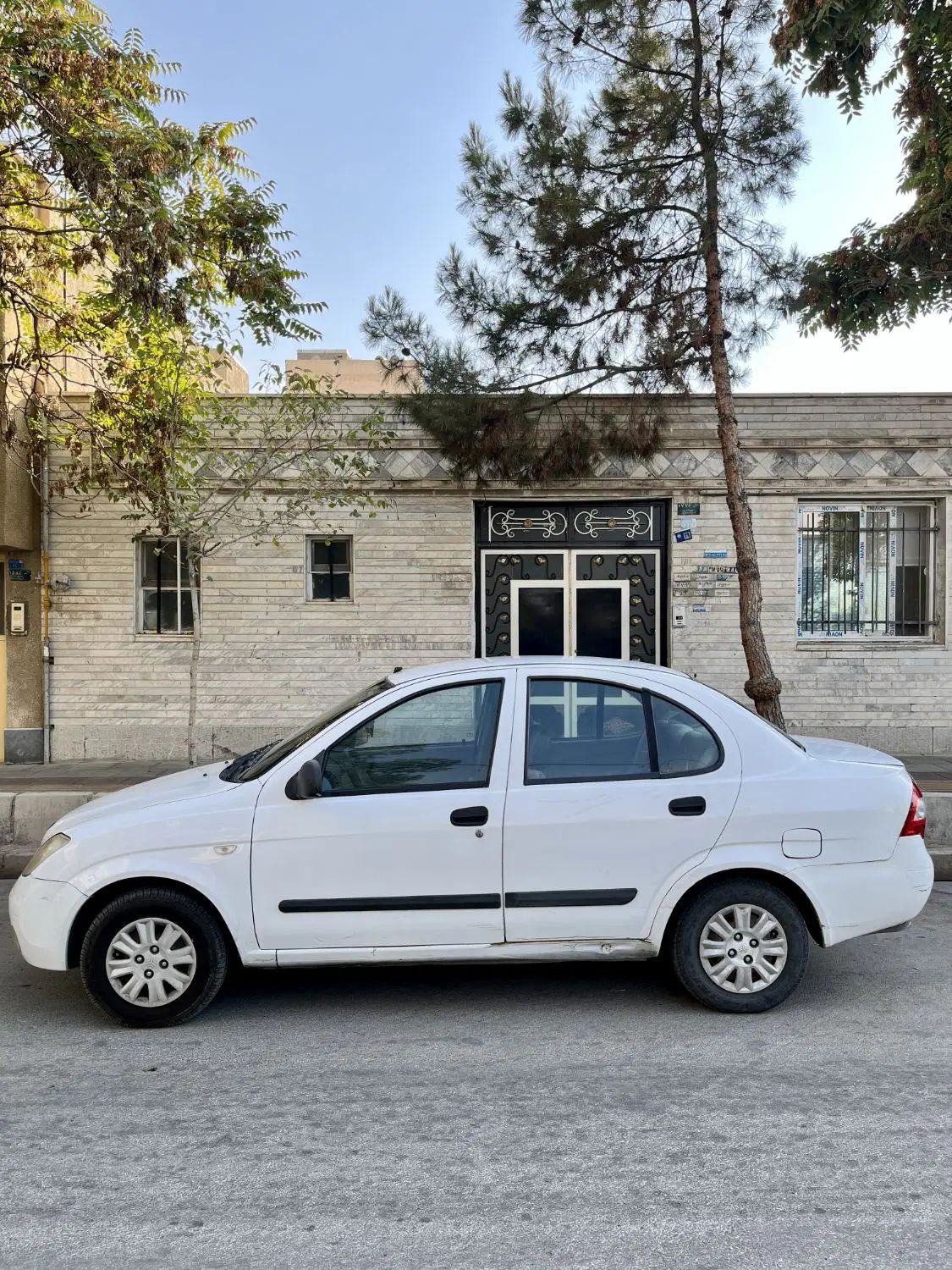 تیبا صندوق دار SX - 1393
