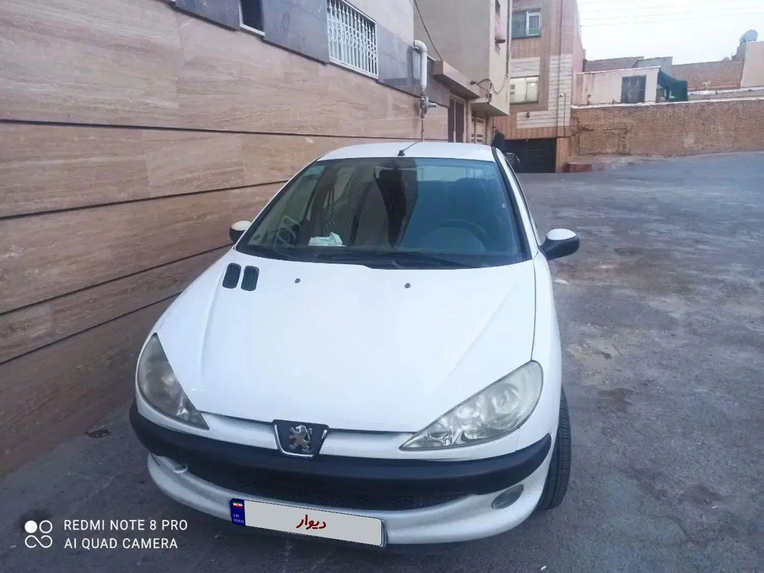 پژو ۲۰۶ صندوق دار v8 - 1393