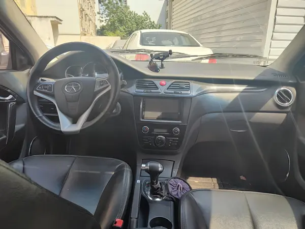 جک J5 اتوماتیک - 1394