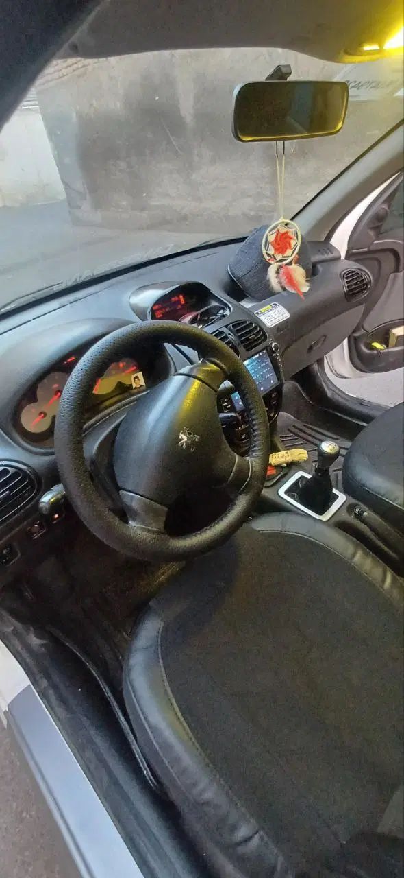 پژو ۲۰۶ صندوق دار v8 - 1394