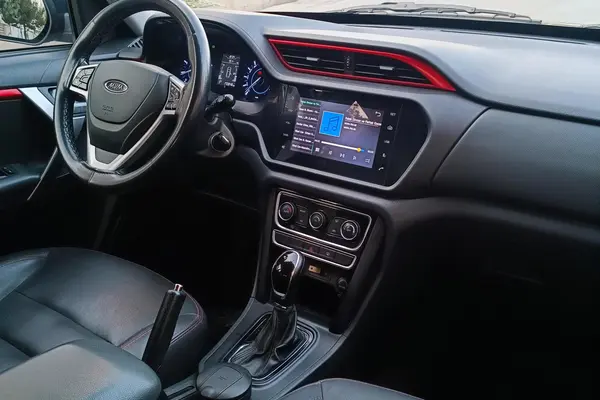 ام وی ام X33 S اتوماتیک ساده - 1396