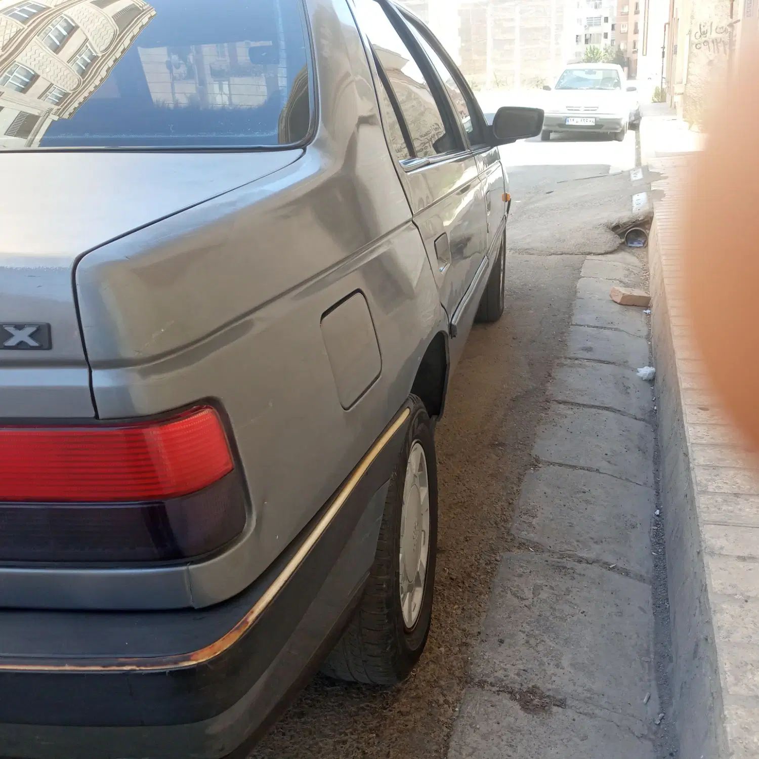 پژو 405 GLX - 1392