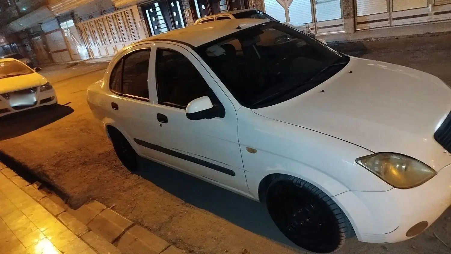 تیبا صندوق دار EX - 1395