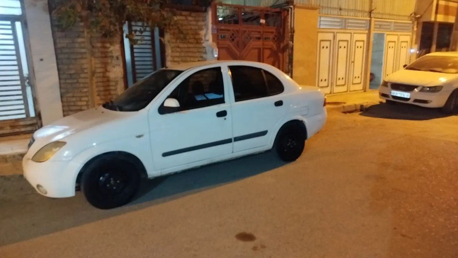تیبا صندوق دار EX - 1395