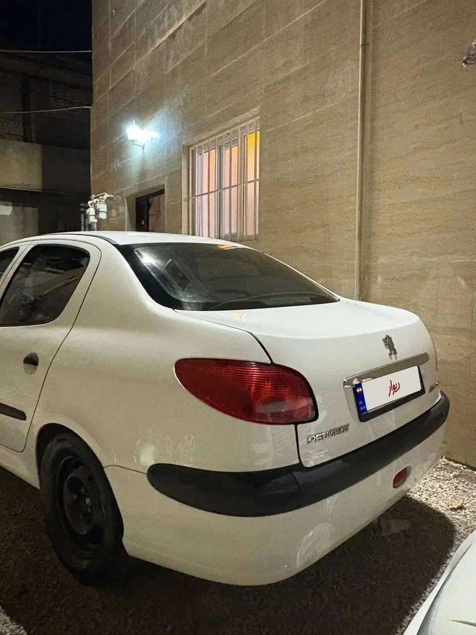 پژو ۲۰۶ صندوق دار v8 - 1398