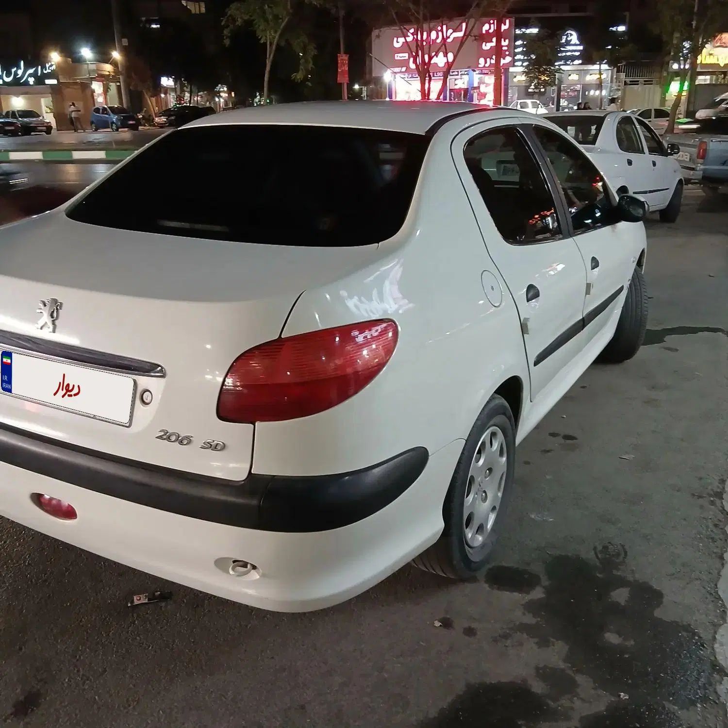 پژو ۲۰۶ صندوق دار v8 - 1389