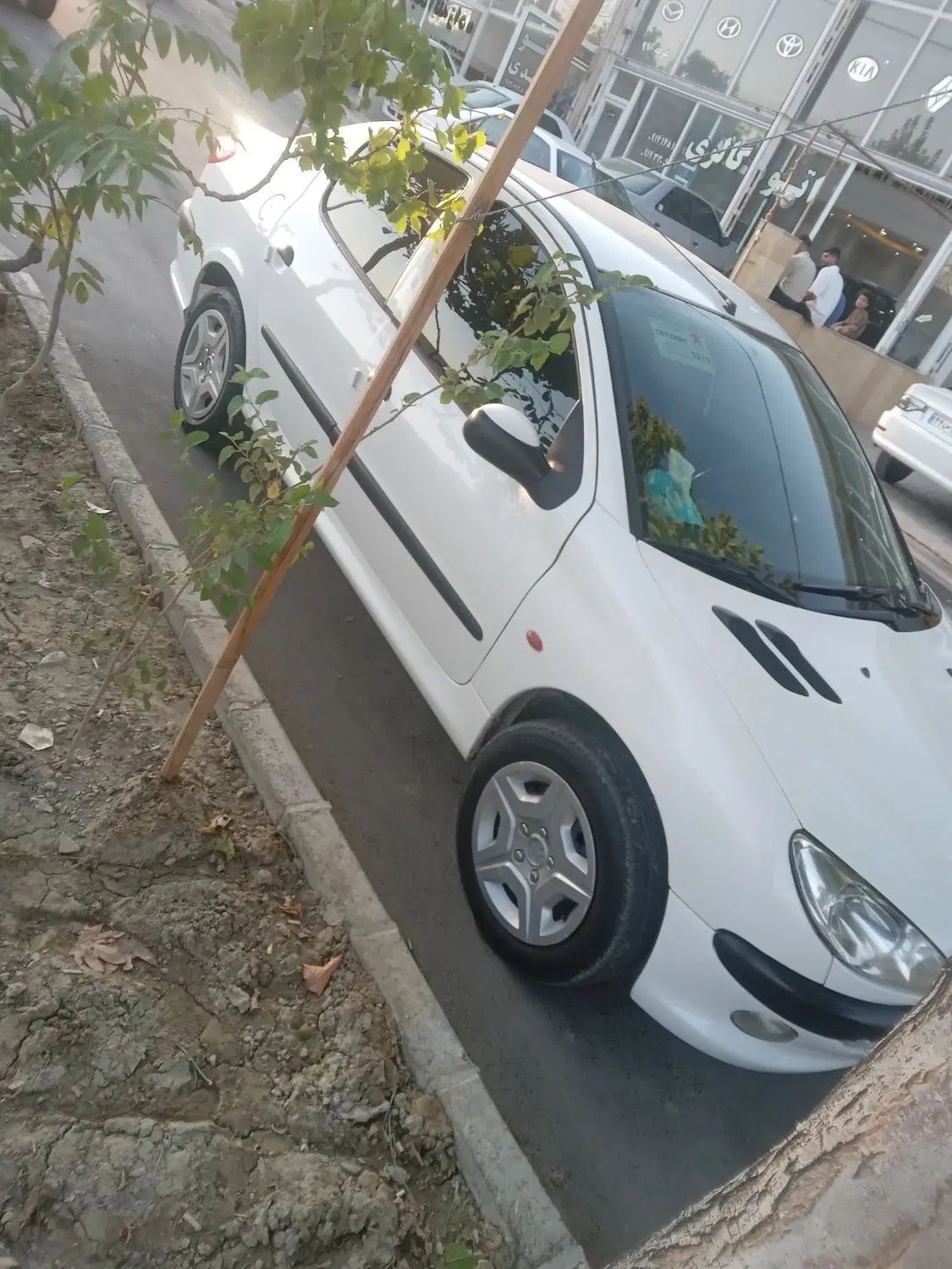 پژو ۲۰۶ صندوق دار v8 - 1386