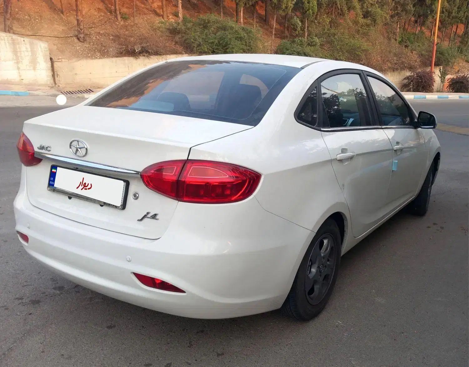 جک J4 اتوماتیک آپشنال - 1402