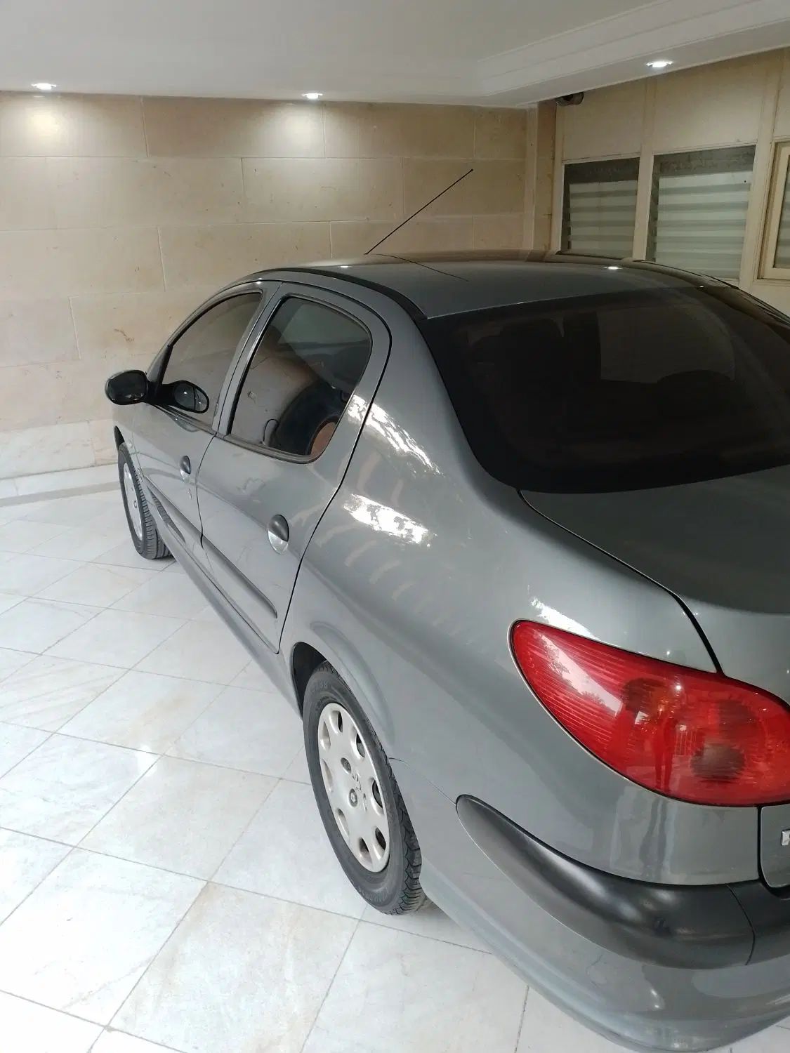 پژو ۲۰۶ صندوق دار v8 - 1395