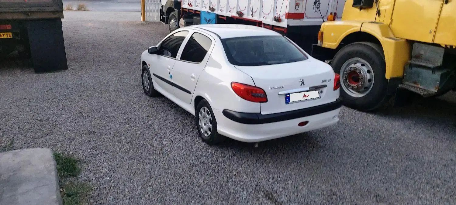 پژو ۲۰۶ صندوق دار v8 - 1394