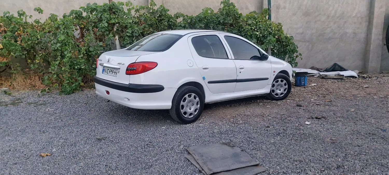 پژو ۲۰۶ صندوق دار v8 - 1394