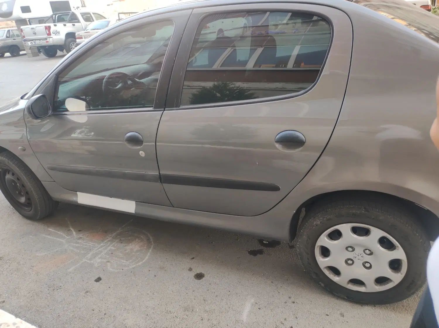 پژو ۲۰۶ صندوق دار v20 - 1390