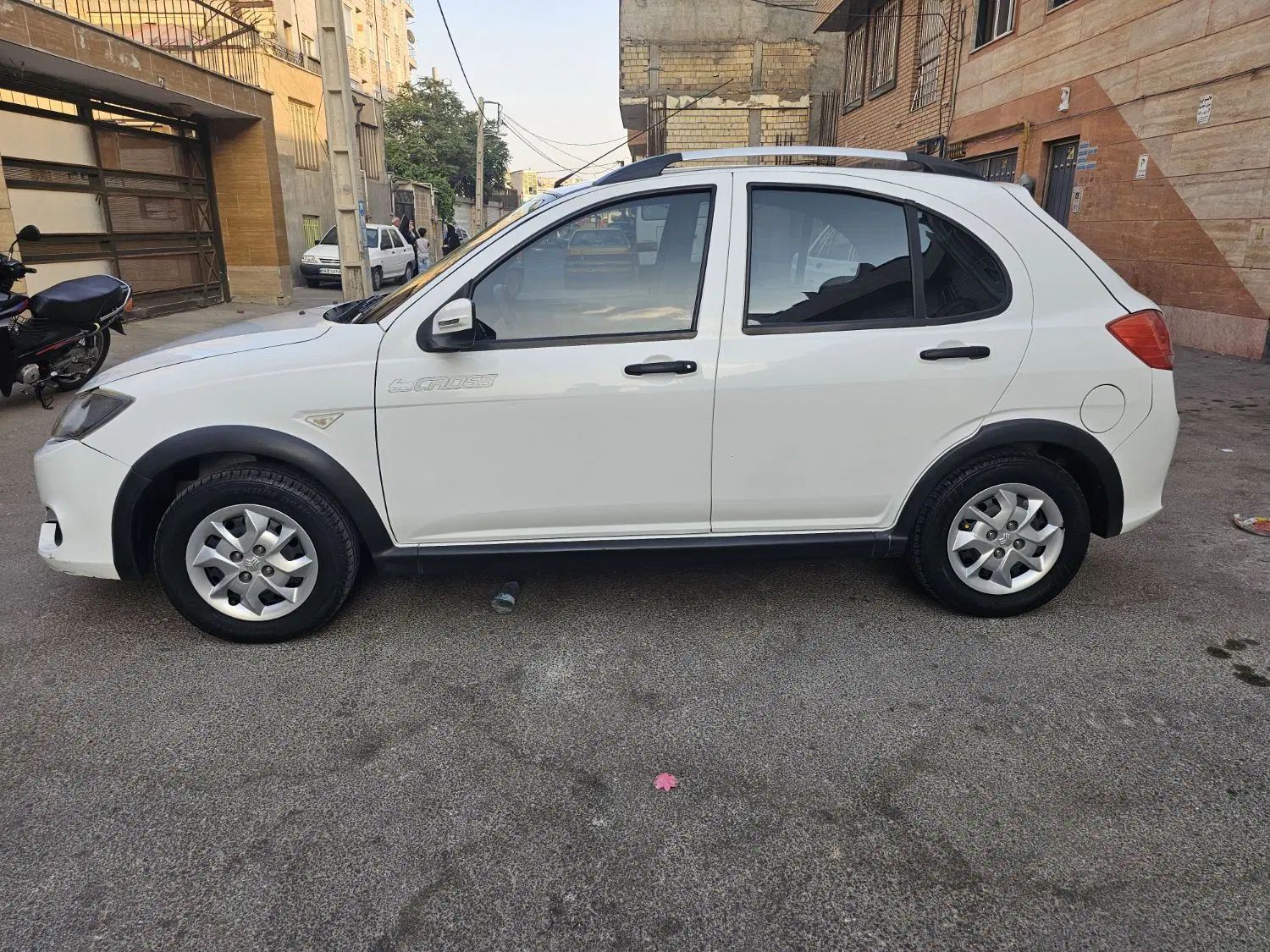 خودرو کوییک، معمولی آگهی ann_20376869