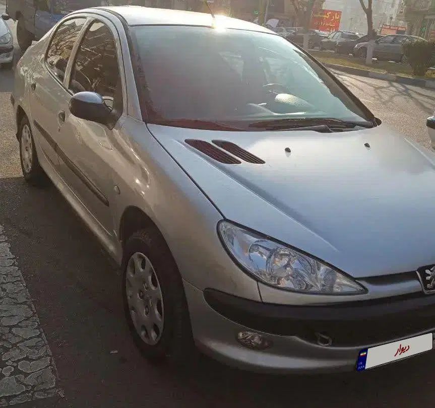 پژو ۲۰۶ صندوق دار v8 - 1393