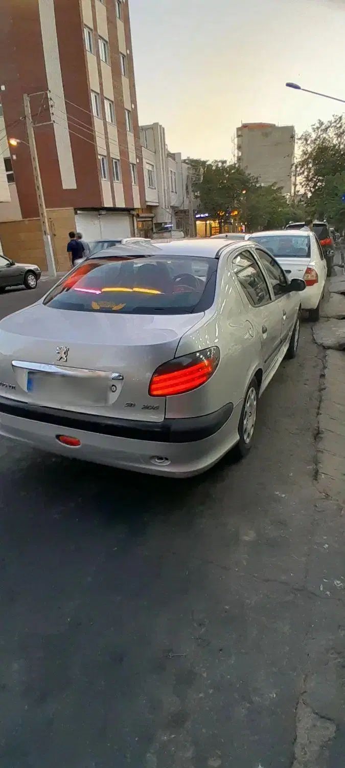 پژو ۲۰۶ صندوق دار v1 - 1386
