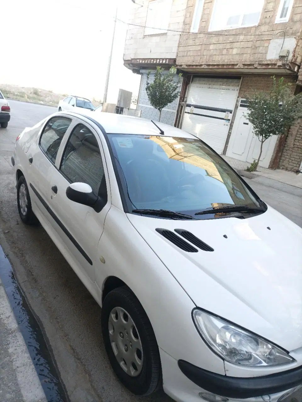 پژو ۲۰۶ صندوق دار v8 - 1397