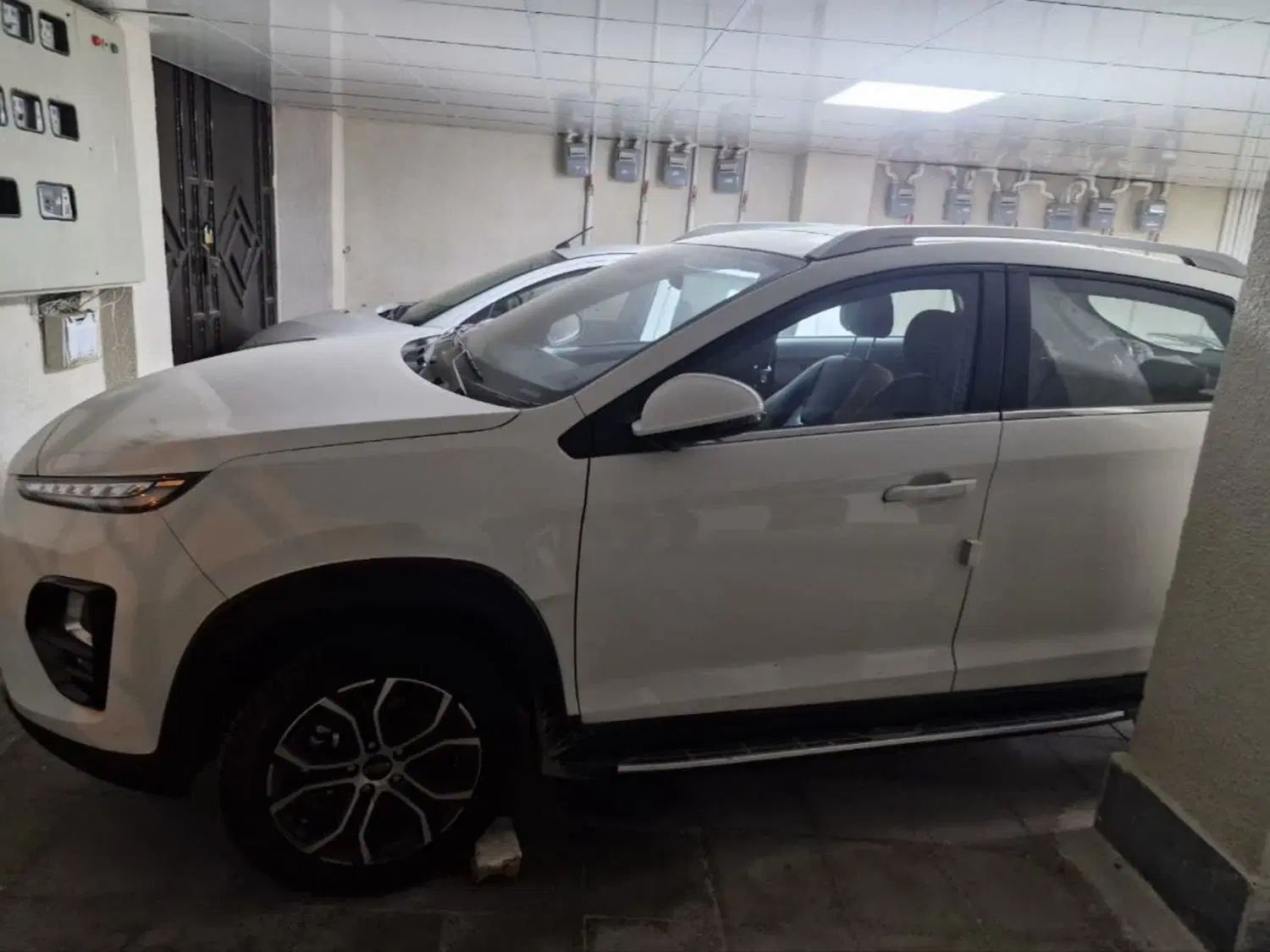 ام وی ام X22 پرو اتوماتیک اکسلنت - 1402